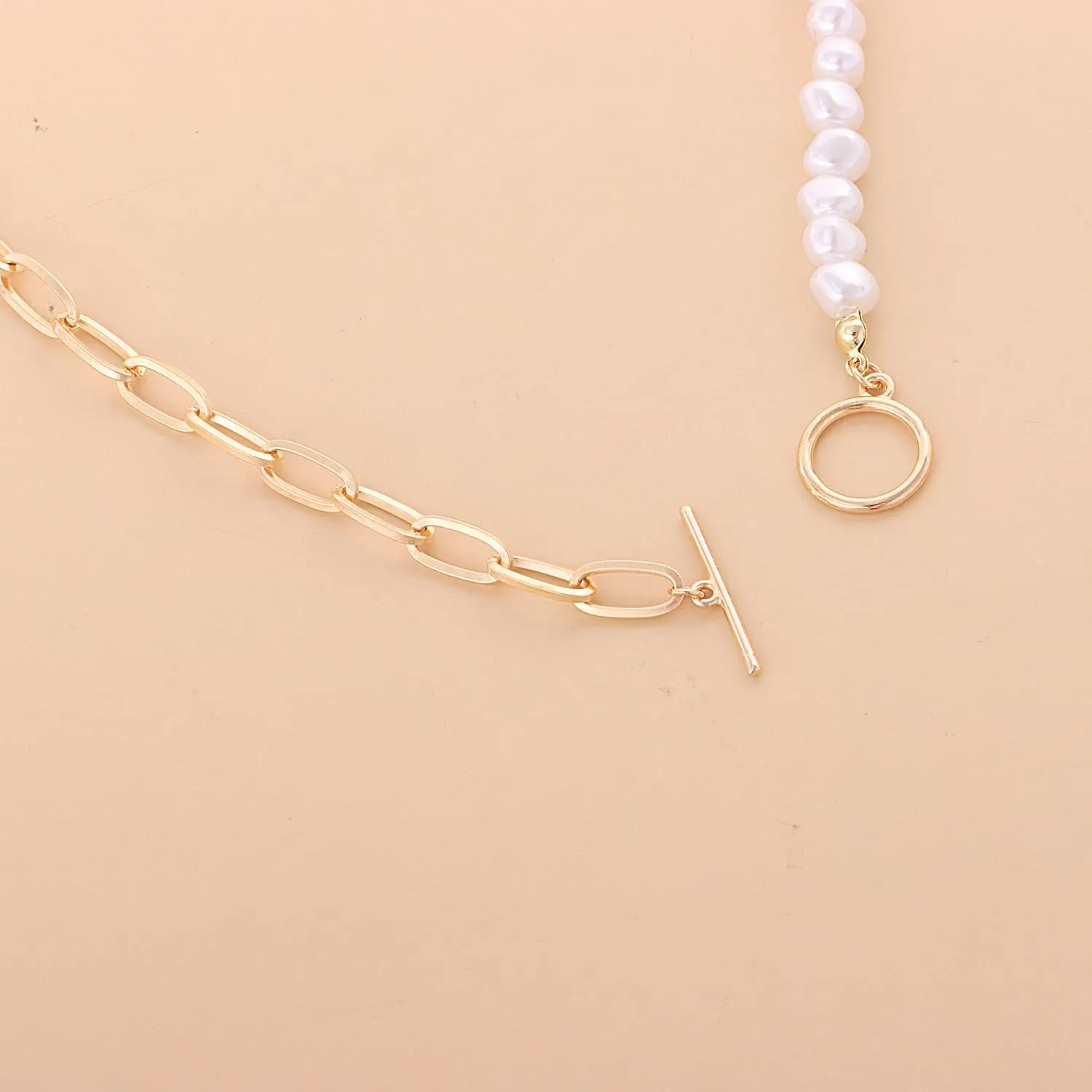 Gold Chunky Necklace Vintage Clasp Toggle Necklaces Paper Clip Link Chain Pearl Choker Necklace Cuban Choker Toggle Bar Clasp Necklaces for Women