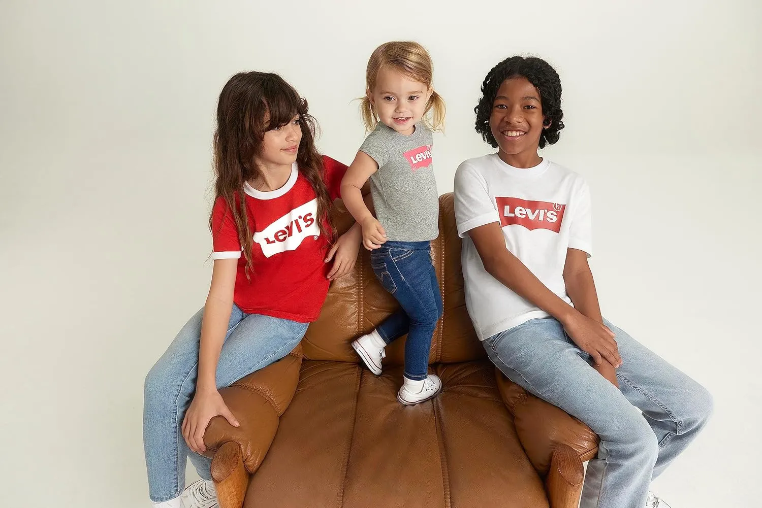 Levi's Girls' Classic Batwing T-Shirt
