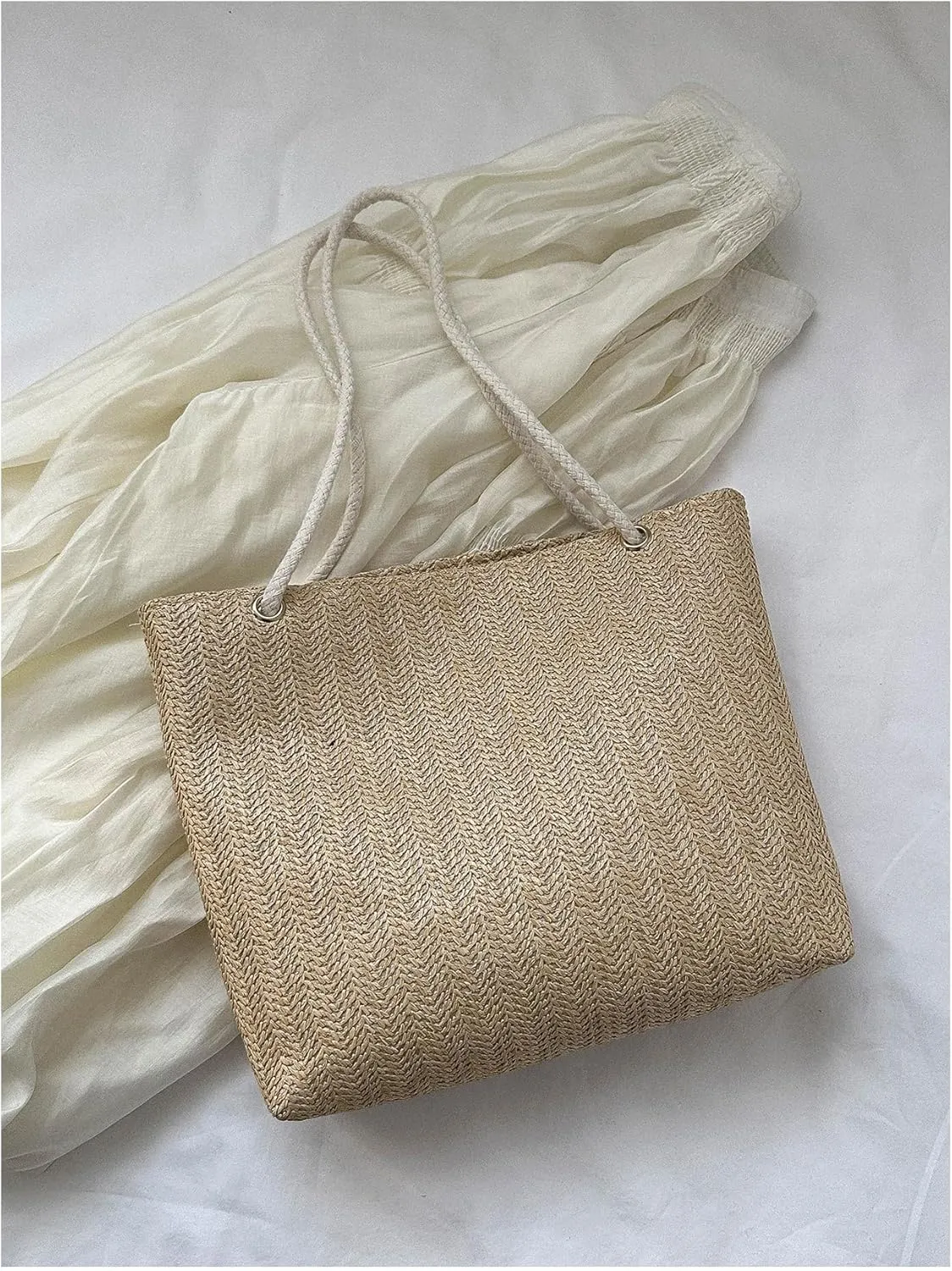 OYOANGLE Women's Flower Decor Straw Shoulder Handbag Large Capacity Tote Bag Vacation Beach Bags