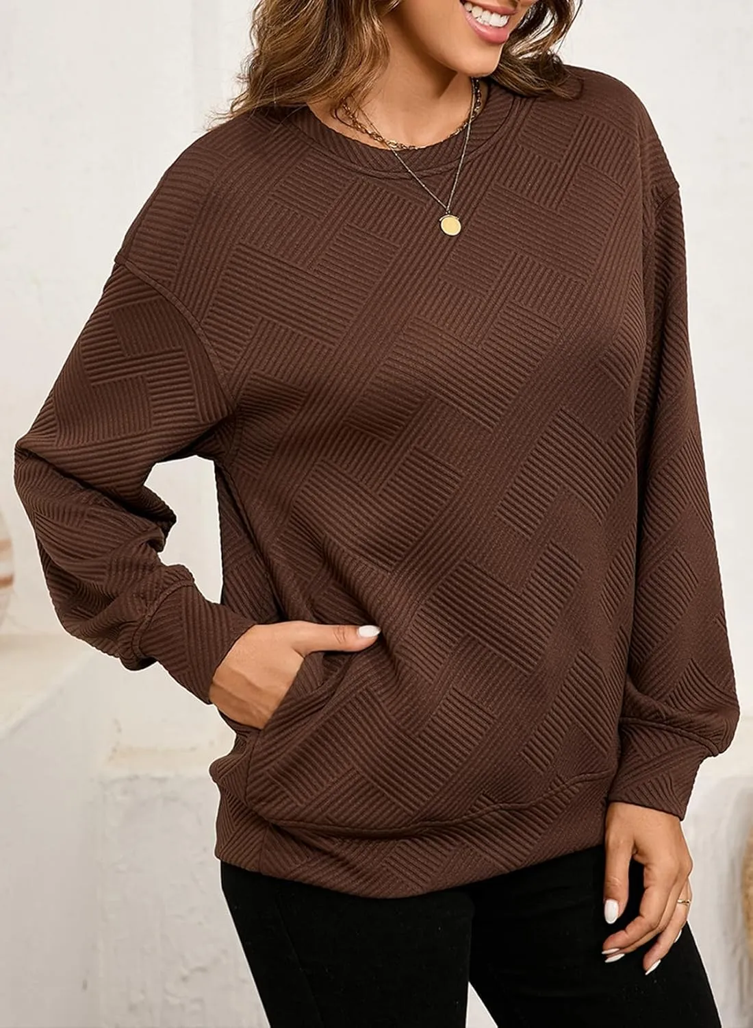 SHEWIN Womens Oversized Sweatshirt Fall Fashion 2024 Long Sleeve Tops Casual Crewneck Sweatshirts with Pockets