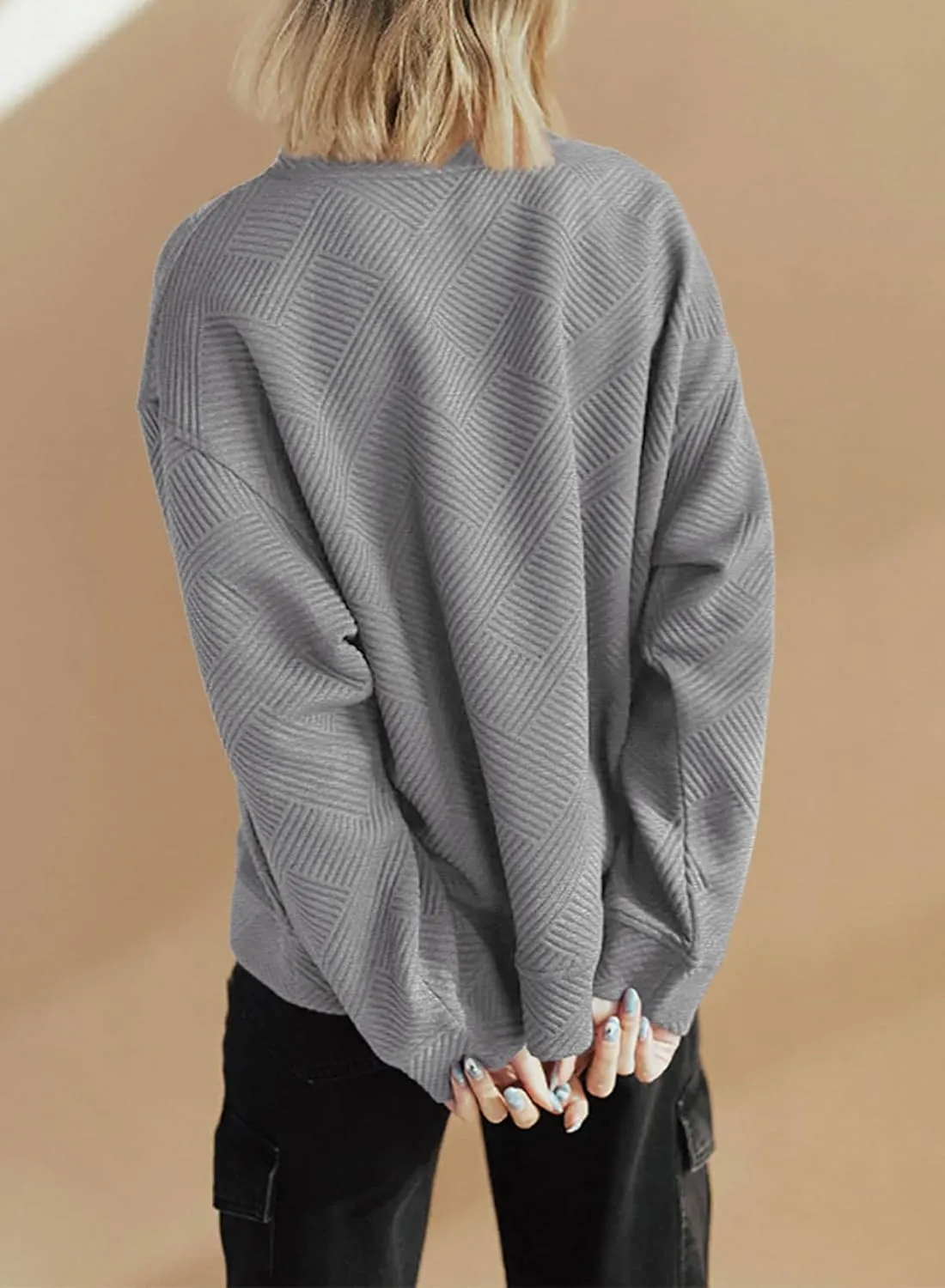SHEWIN Womens Oversized Sweatshirt Fall Fashion 2024 Long Sleeve Tops Casual Crewneck Sweatshirts with Pockets