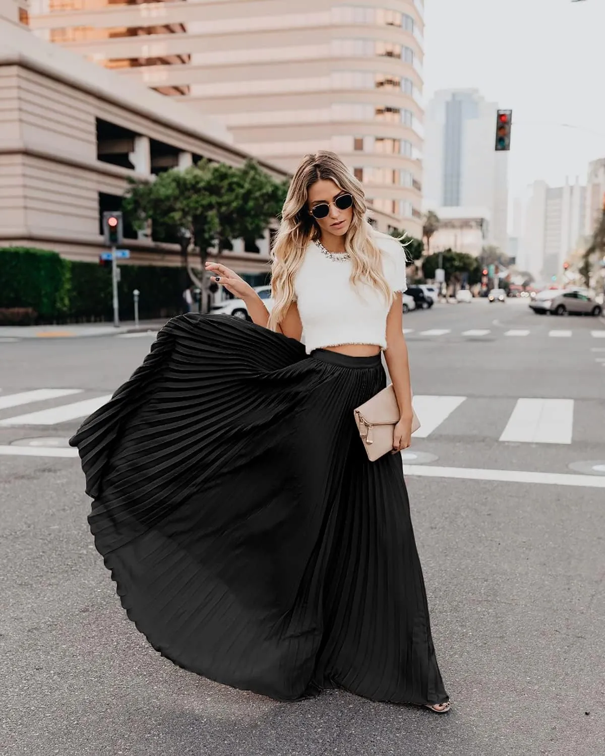 utcoco Women's Elegant Maxi Skirt High Waisted Pleated Chiffon Long Skirts for Women