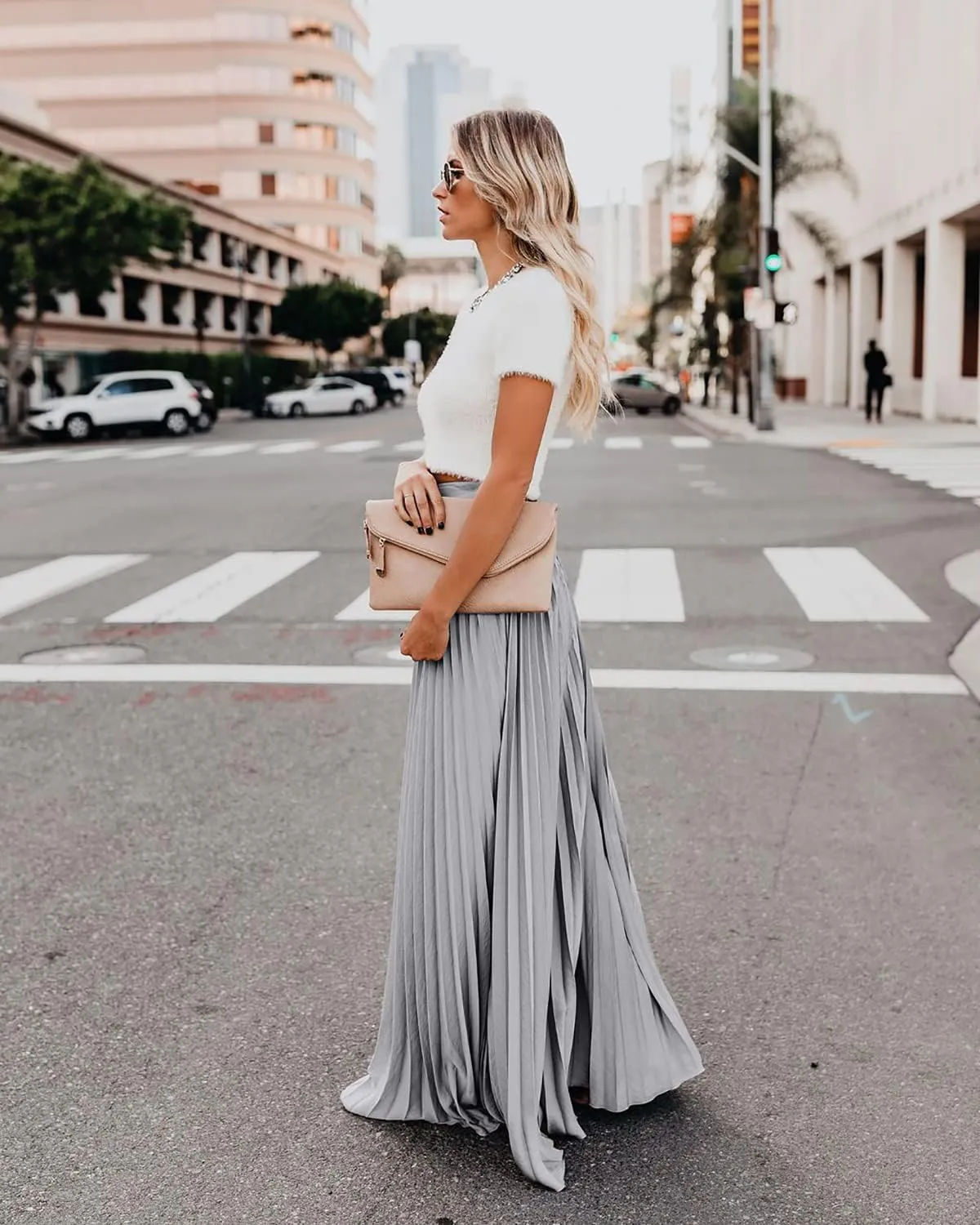 utcoco Women's Elegant Maxi Skirt High Waisted Pleated Chiffon Long Skirts for Women
