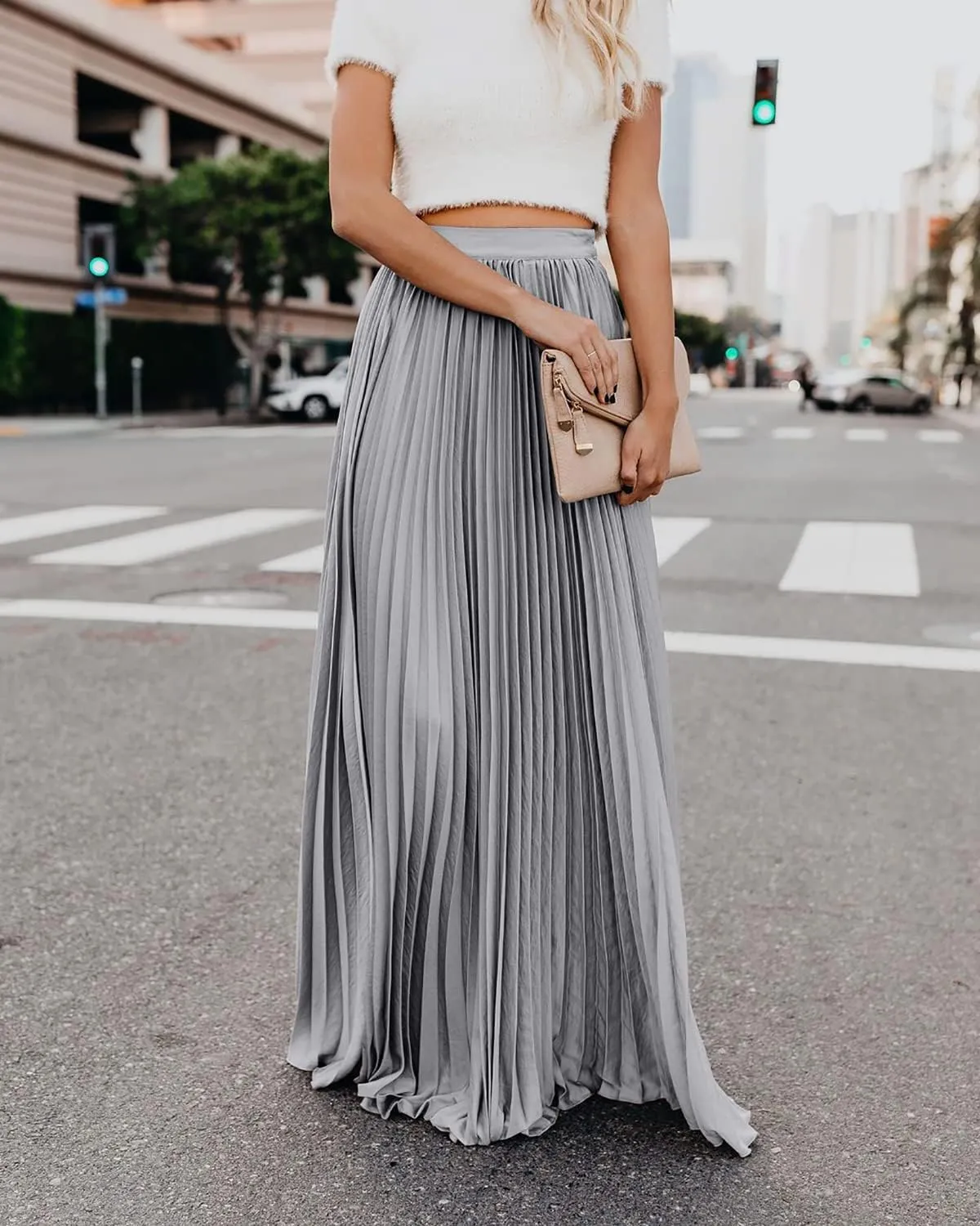 utcoco Women's Elegant Maxi Skirt High Waisted Pleated Chiffon Long Skirts for Women