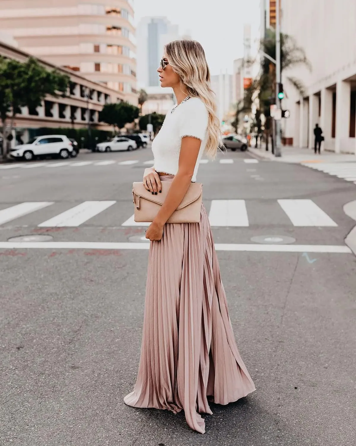 utcoco Women's Elegant Maxi Skirt High Waisted Pleated Chiffon Long Skirts for Women