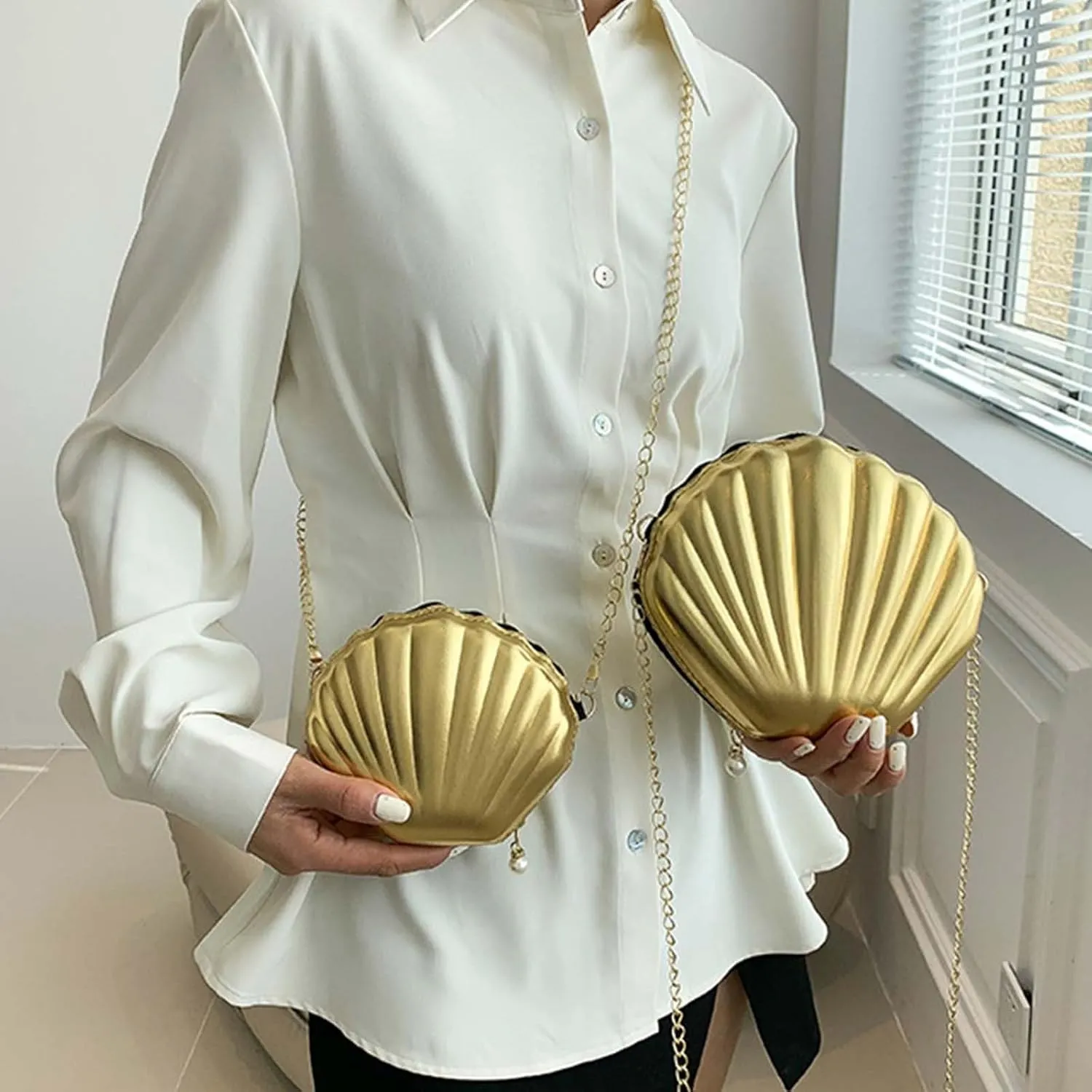 White Crossbody Bags for Women,Wristlet Purses for Women,Women Glitter Seashell Evening Bag Purse Chain Strap Clutch Handbag Pearl Shoulder Bag Fashion Mini Cross-body Bags