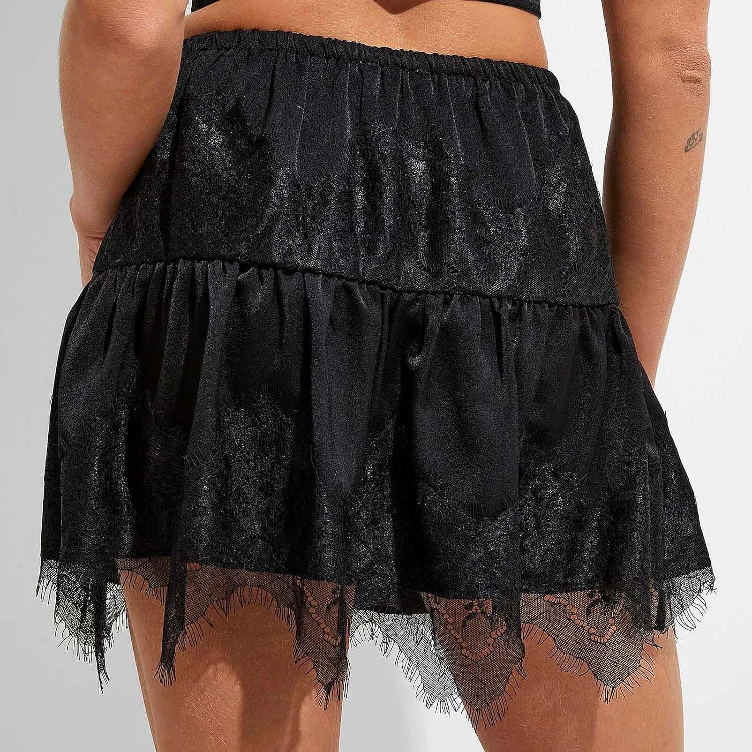 Women Y2k Lace Ruffled Half Slip Skirt Floral Low Rise Pleated Layered Flowy Mini Skirts Aesthetic Underskirt